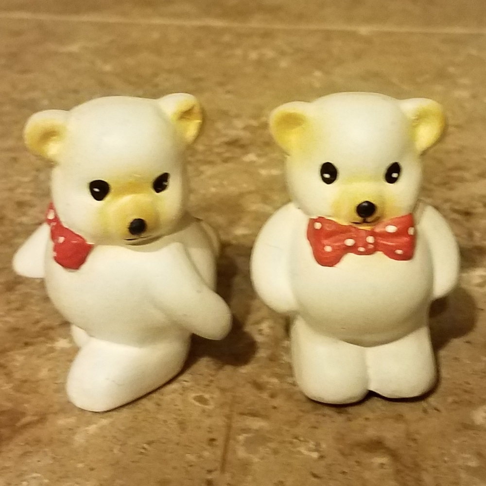 Vtge Ceramic Anthropomorphic Polar Bears